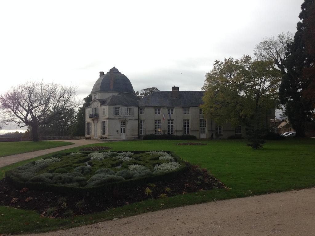 Hôtel la Capitainerie Châteauneuf-sur-Loire Esterno foto