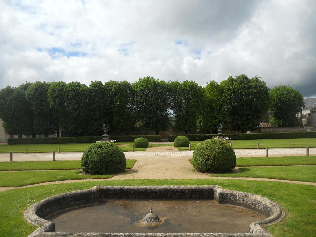 Hôtel la Capitainerie Châteauneuf-sur-Loire Esterno foto